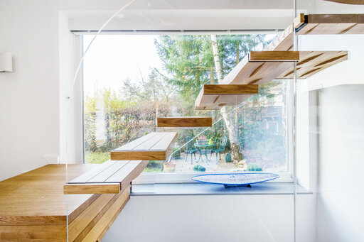 Schwebende Wellen - Stufendesign von Siller Treppen
