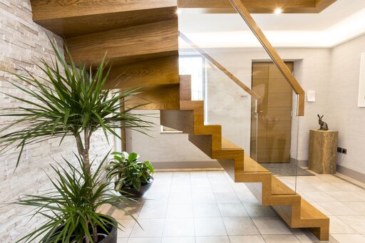 Faltwerk Royal - Zickzack faltwer Treppen Siller Holz oak Treppen Glasgeländer Handlauf England 5